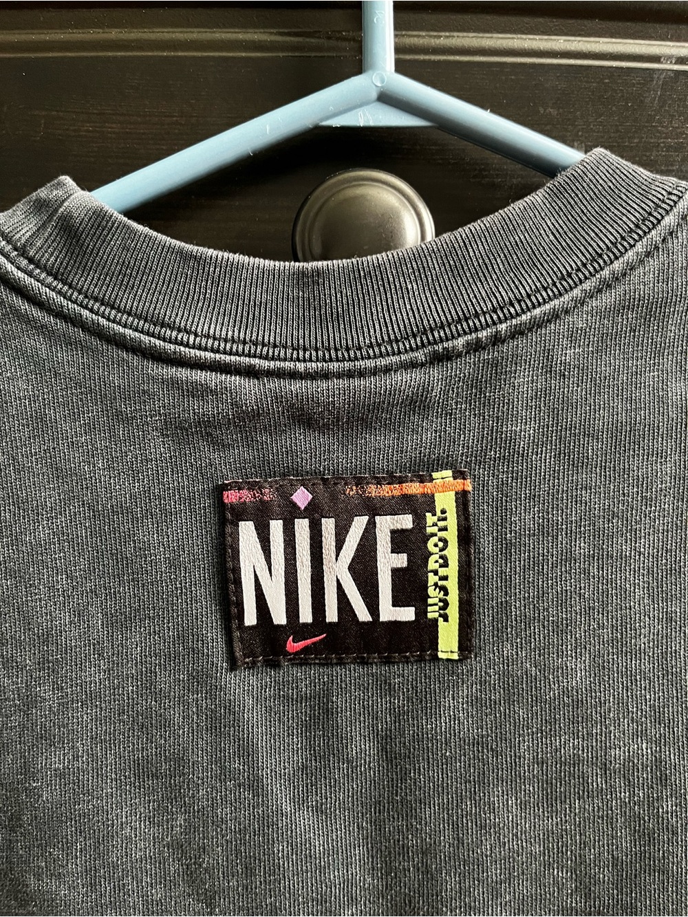 Cropped Tank Top - Picture 3 of 5